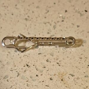 Silver Safety Pin tie clip